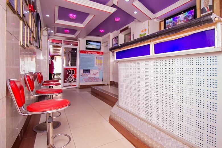 Milestone City Hotel