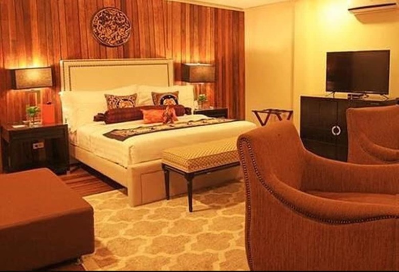 Bed & Breakfast The Oriental Luxury Suites Tagaytay
