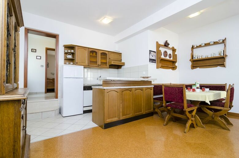 Hotel Cina Apartments