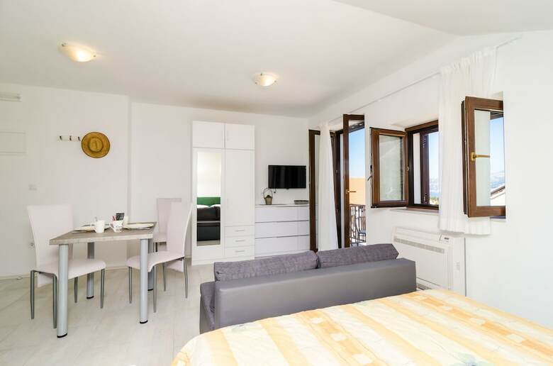 Hotel Cina Apartments