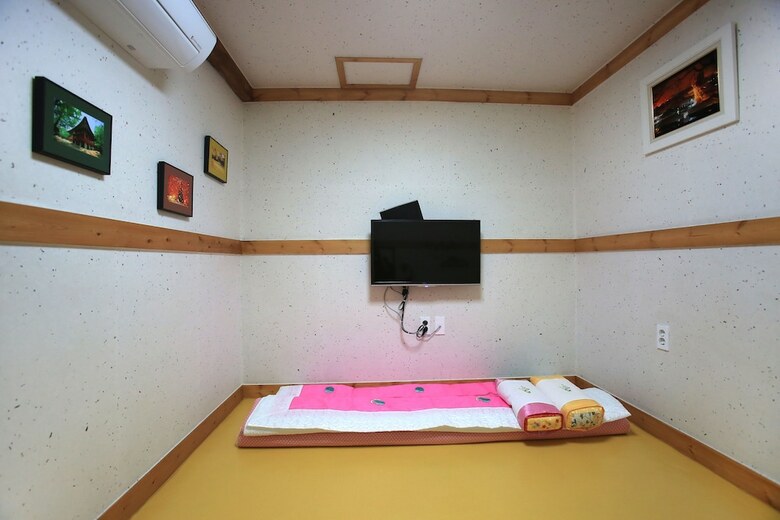 Hotel Saekdongjeogori Guesthouse