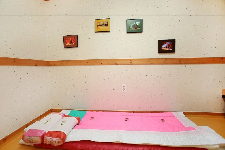 Hotel Saekdongjeogori Guesthouse