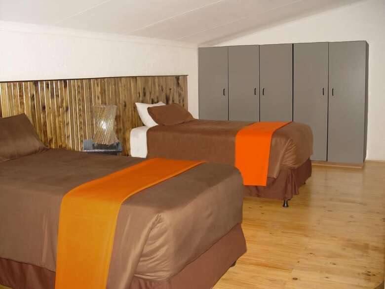 Hotel Esther's Lodge