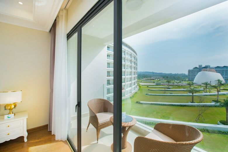 Hotel Vinoasis Phu Quoc