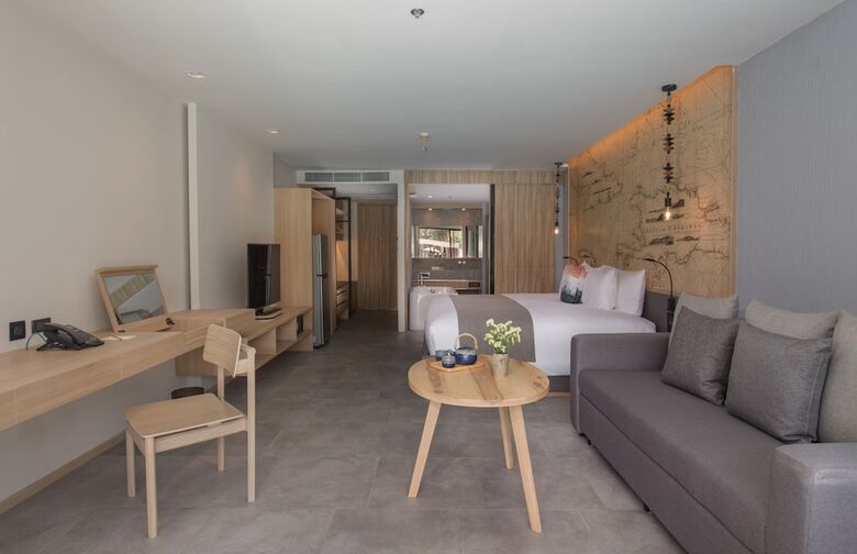 Hotel La Vela Khao Lak