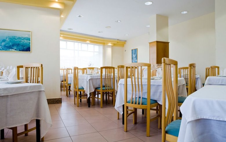 Aparthotel Apartamentos Los Arces