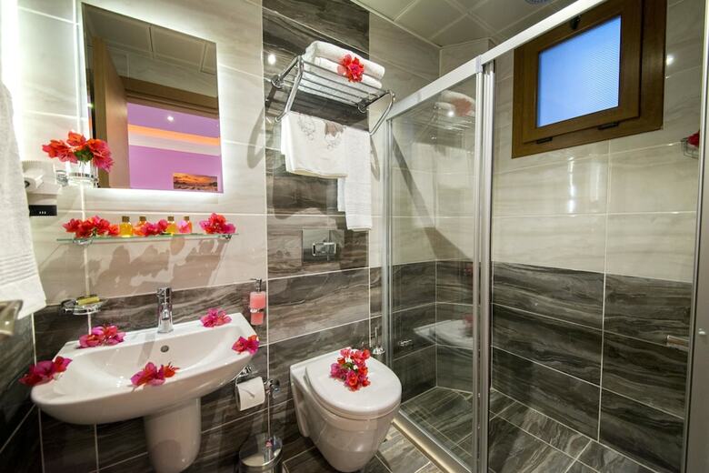 Kayi Hotel