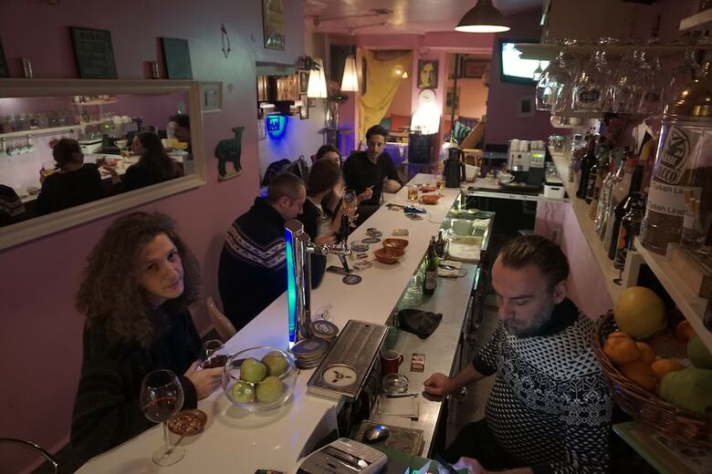 Hostal Chilloutlya Hostel&bar