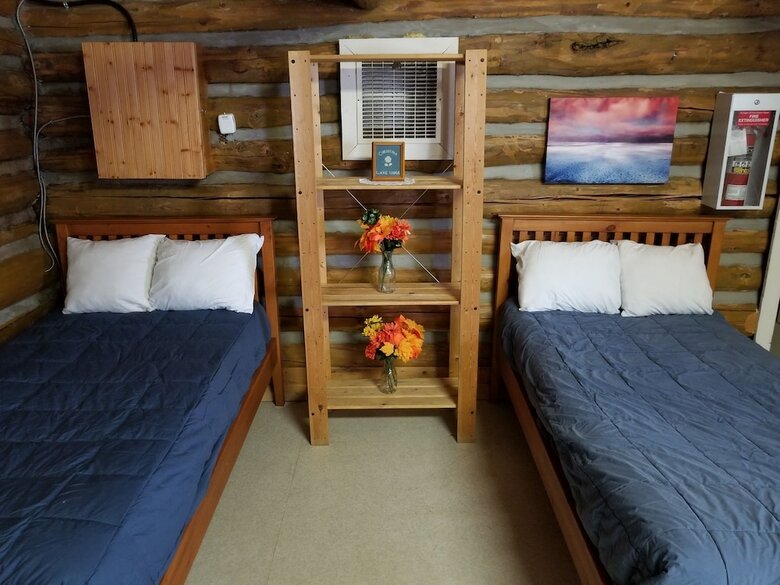 Cabana Christina Lake Lodge