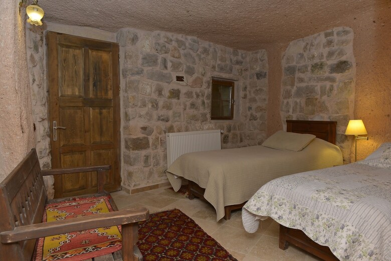 Takaev Cave Hotel