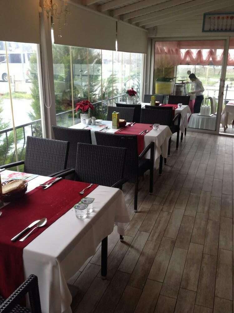Hotel Sar?�ay Rhodius Otel