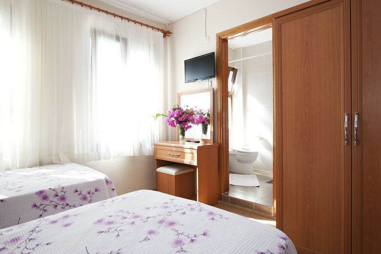 Yalcin Hotel