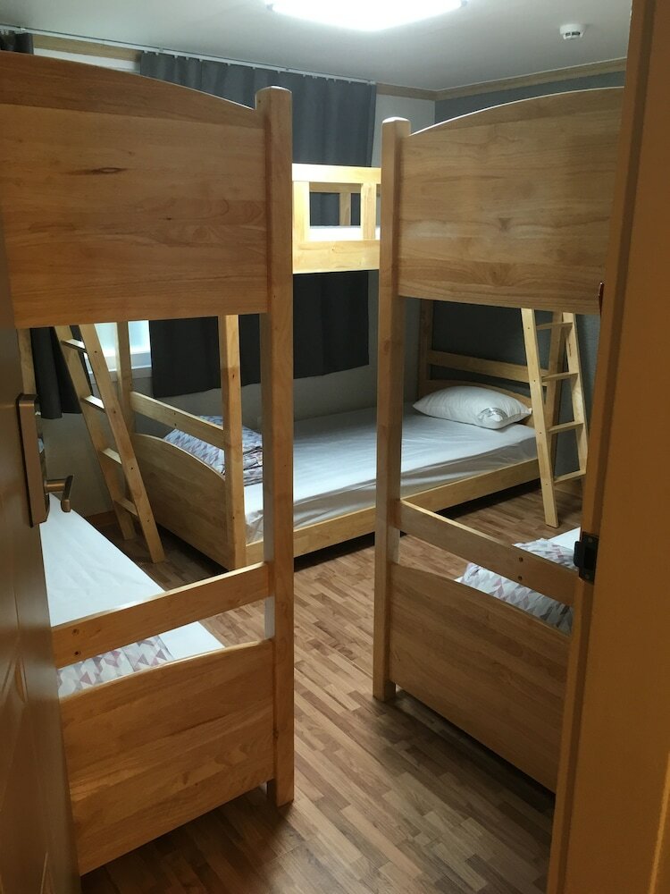 Hostal Guesthouse Ryuga - Hostel