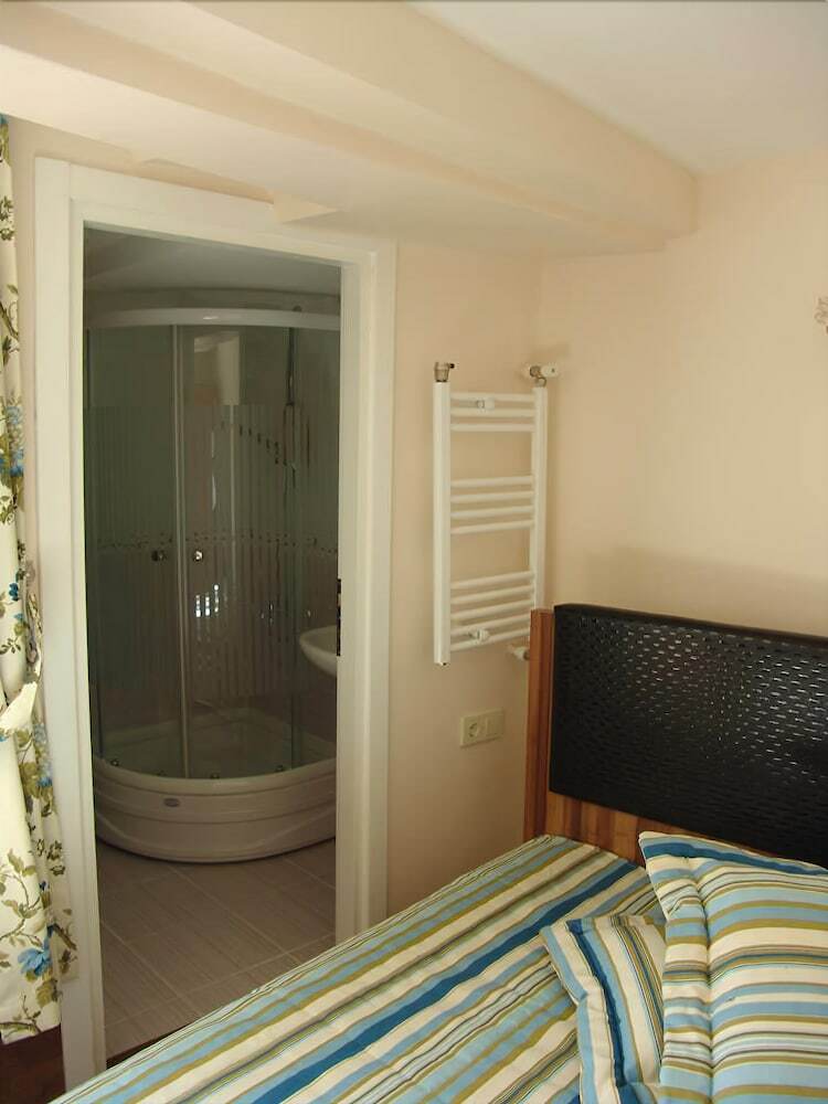 Pension Orhan Kutbay'in Evi Turyolu Cafe Pansiyon