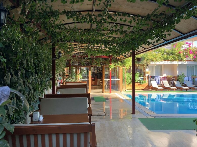 Hotel Ten Apart Otel
