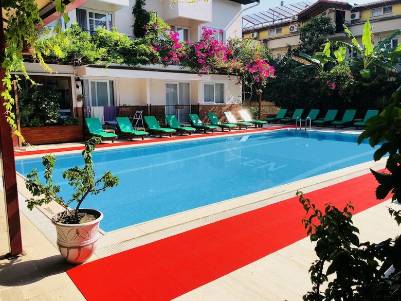 Hotel Ten Apart Otel