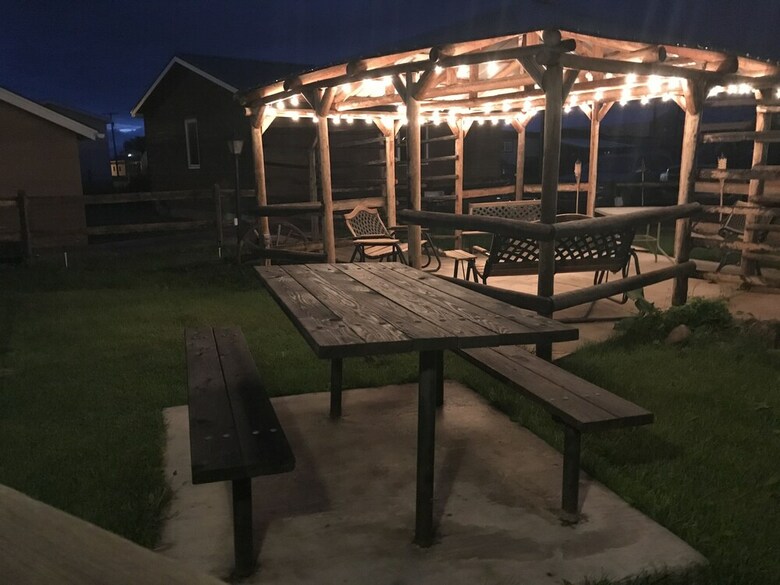 Tenderfoot Cabins & Motel