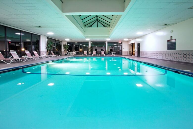 Holiday Inn Hotel And Conference Center Big Rapids
