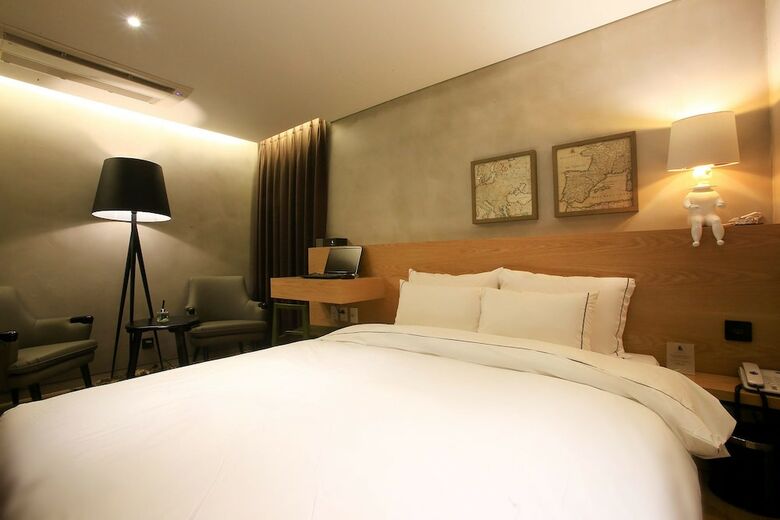 Forestar Hotel