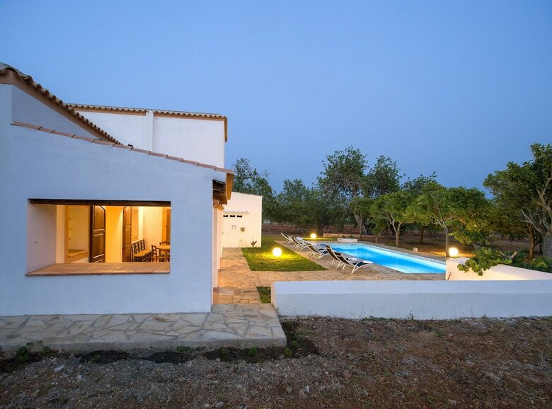 Villa Can Cama