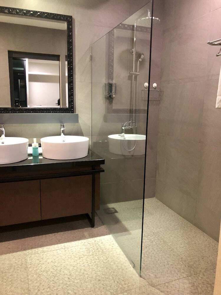 Bedrock Hotel