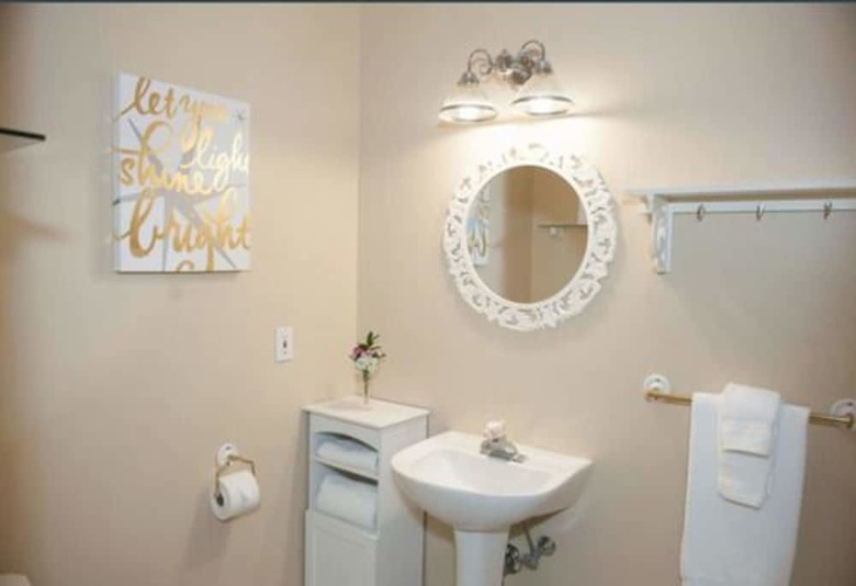 Cranberry Manor Bed And Breakfast Cape Cod