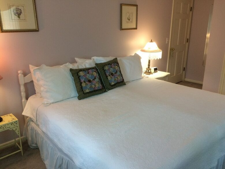 Cranberry Manor Bed And Breakfast Cape Cod