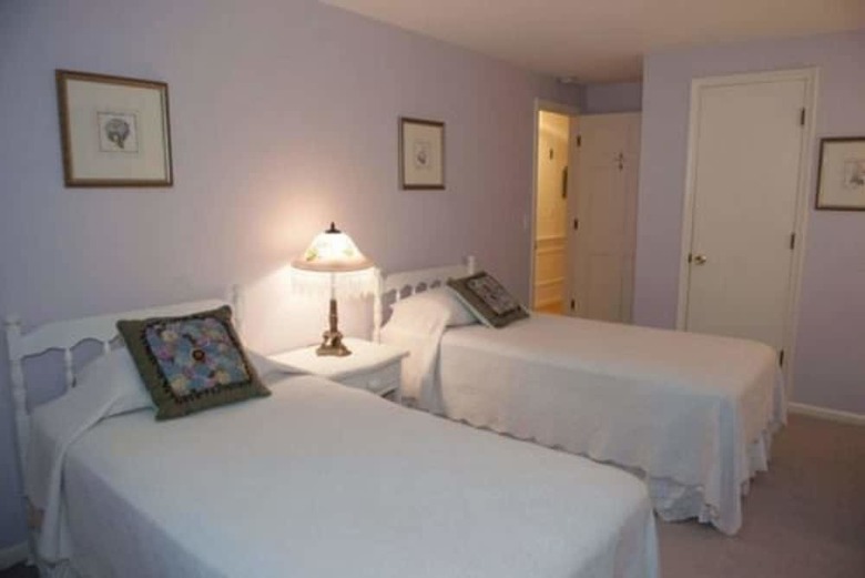 Cranberry Manor Bed And Breakfast Cape Cod