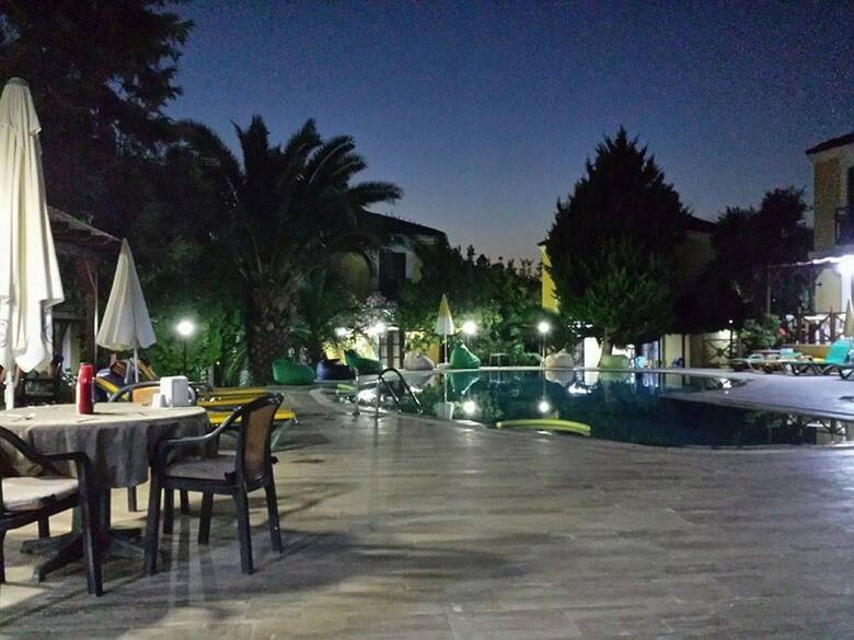 Gondol Apartments
