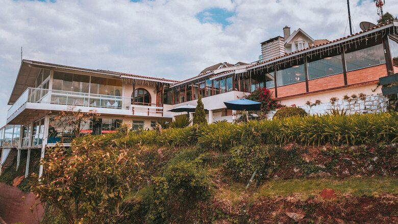 Chris Park Hotel