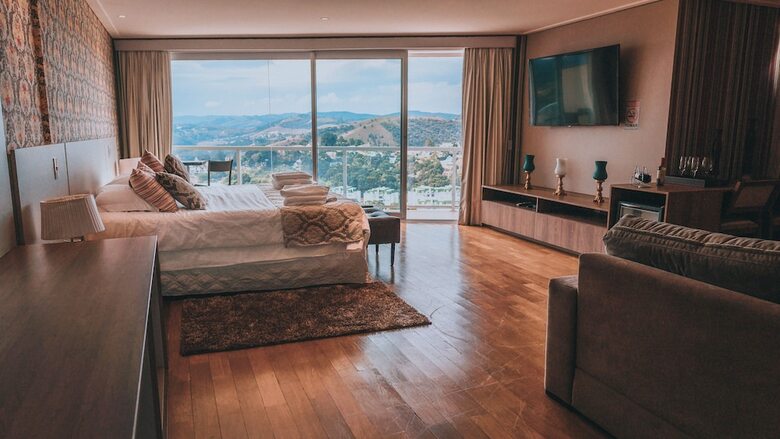 Chris Park Hotel