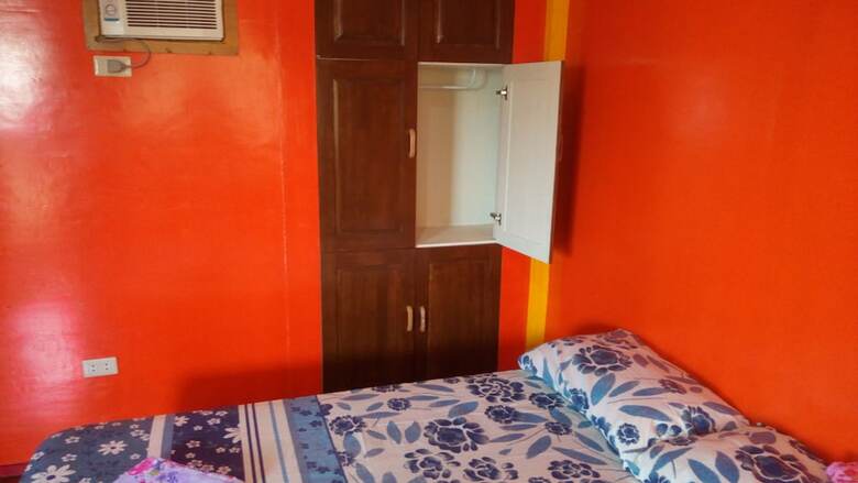 Hostal Rjc Hostel And Karaoke Bar