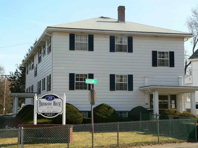 Hotel Brookside House