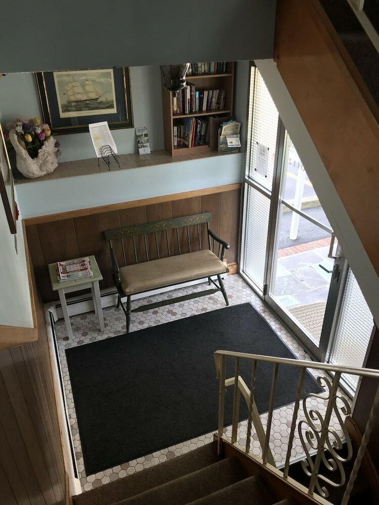 Hotel Brookside House