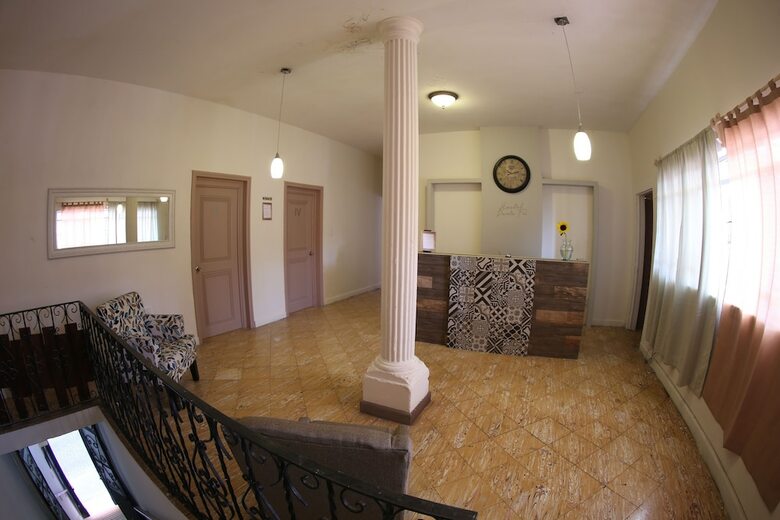 Hotel Hostel Punto 72