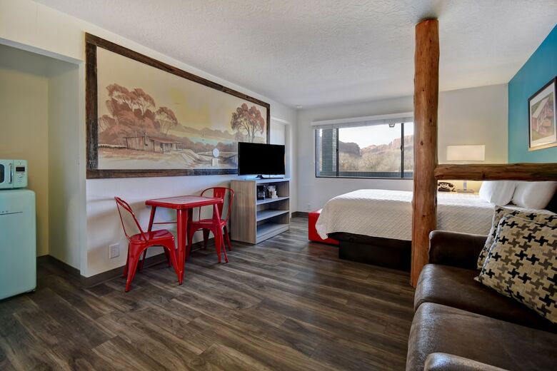Motel Expedition Lodge