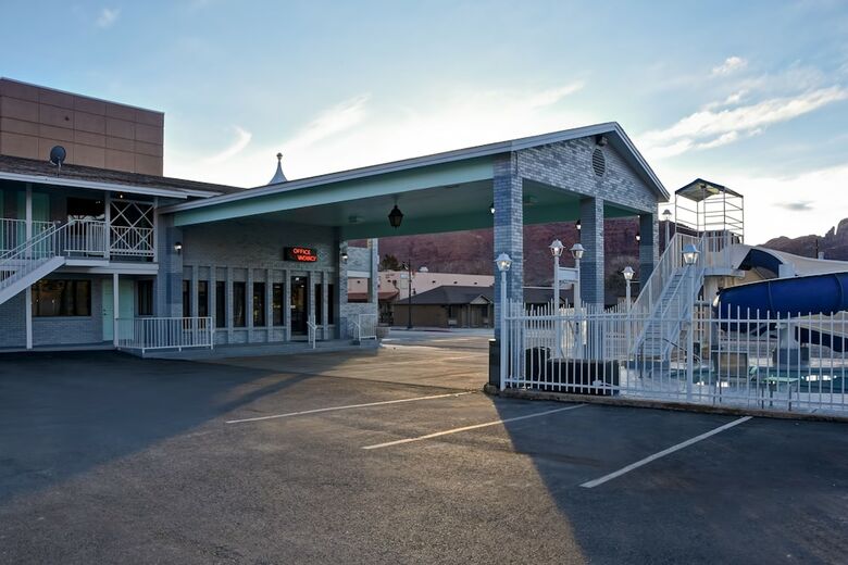 Motel Expedition Lodge