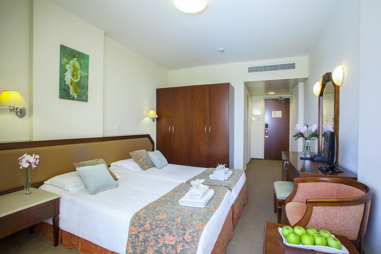 Aquamare Beach Hotel & Spa