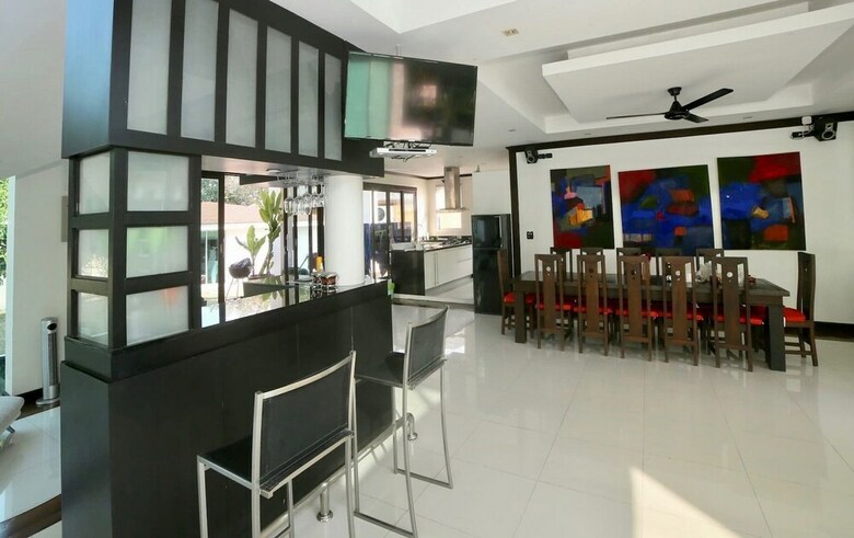 Villa Solitude