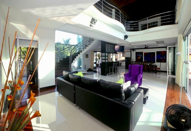 Villa Solitude