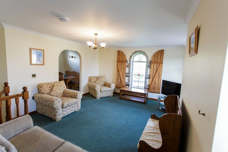 Tregurrian Villas