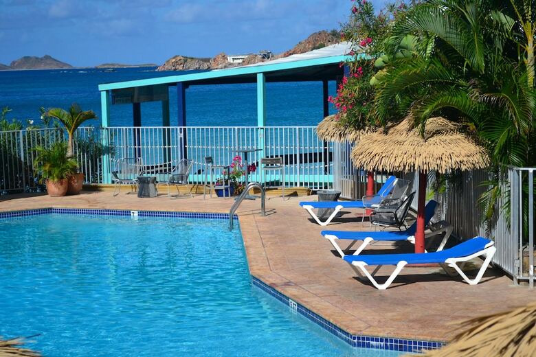 Hotel Emerald Beach Resort
