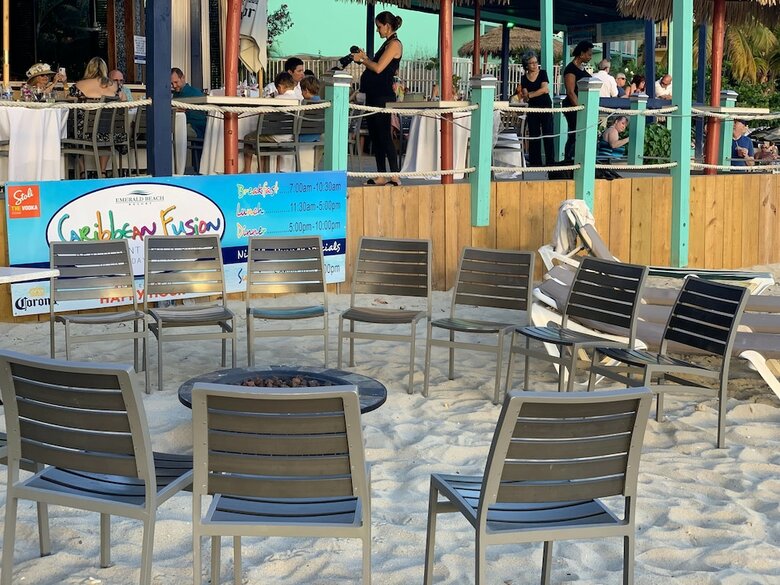 Hotel Emerald Beach Resort