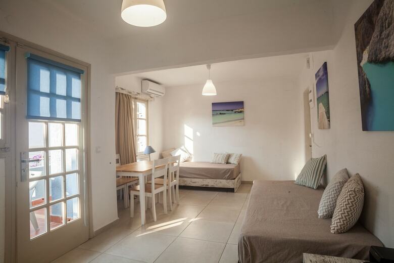 Erato Hotel