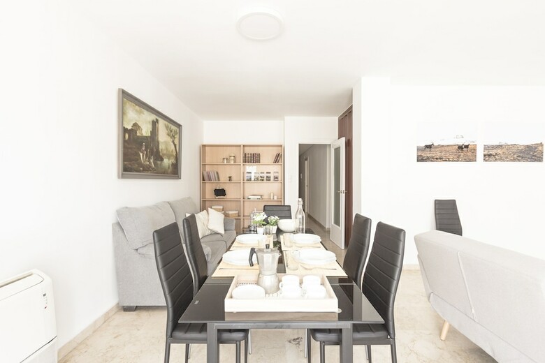 Surtrip Apartamentos - San Ant�n