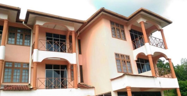 Bed & Breakfast Anggerik Residence