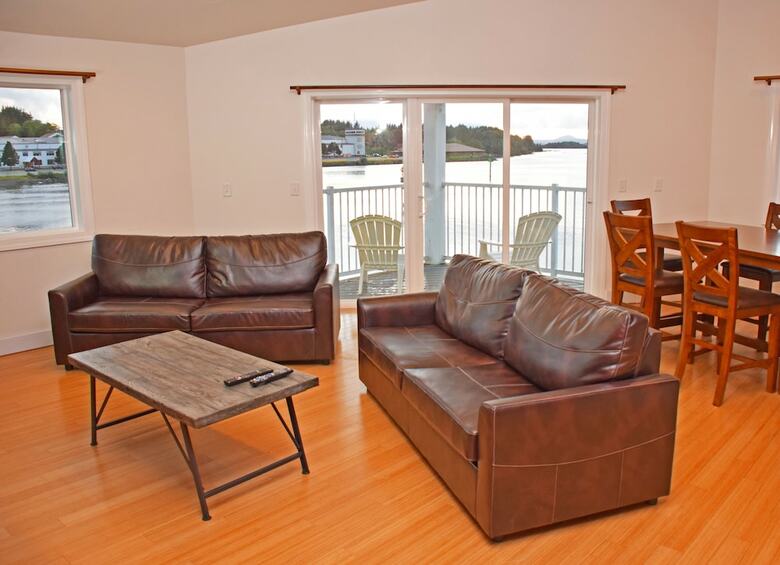 Posada Longliner Lodge And Suites