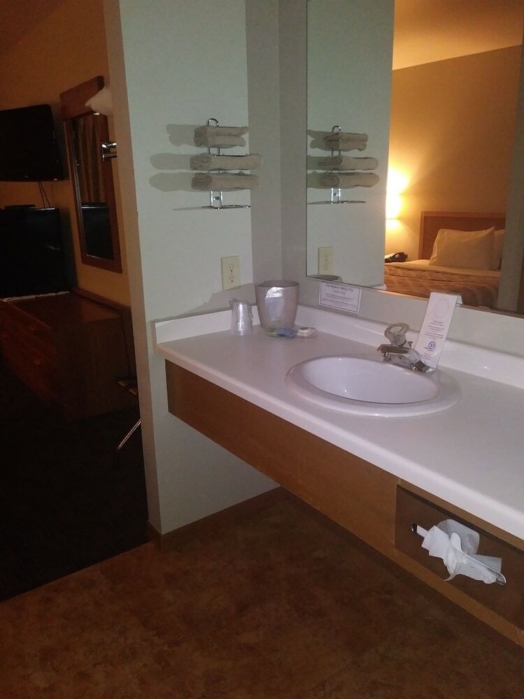 Sunrise Inn Hotel