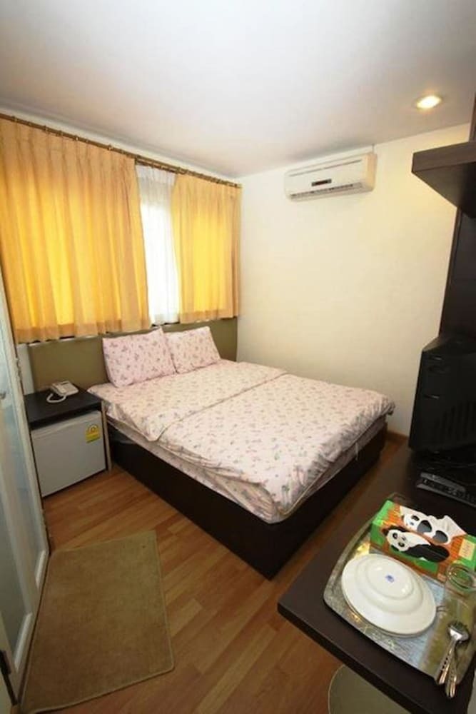 Hotel Nine Place Sukhumvit 81 - Bts On Nut