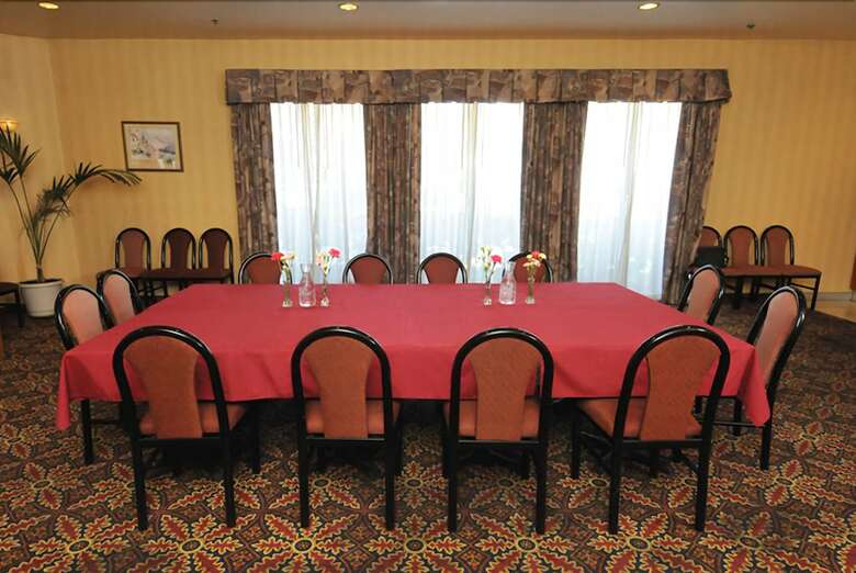 Hotel Country Inn